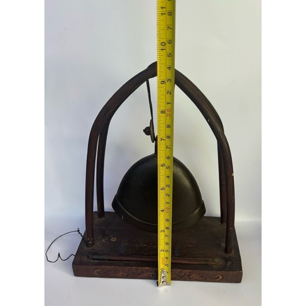 Vintage Brass Chinese Table Top Gong Dinner Bell With Wooden Framed Base - Picture 4 of 5